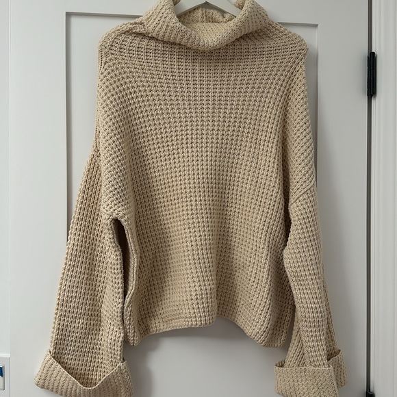 Free People Oversized Slouchy Turtleneck Sweater - Picture 4 of 5